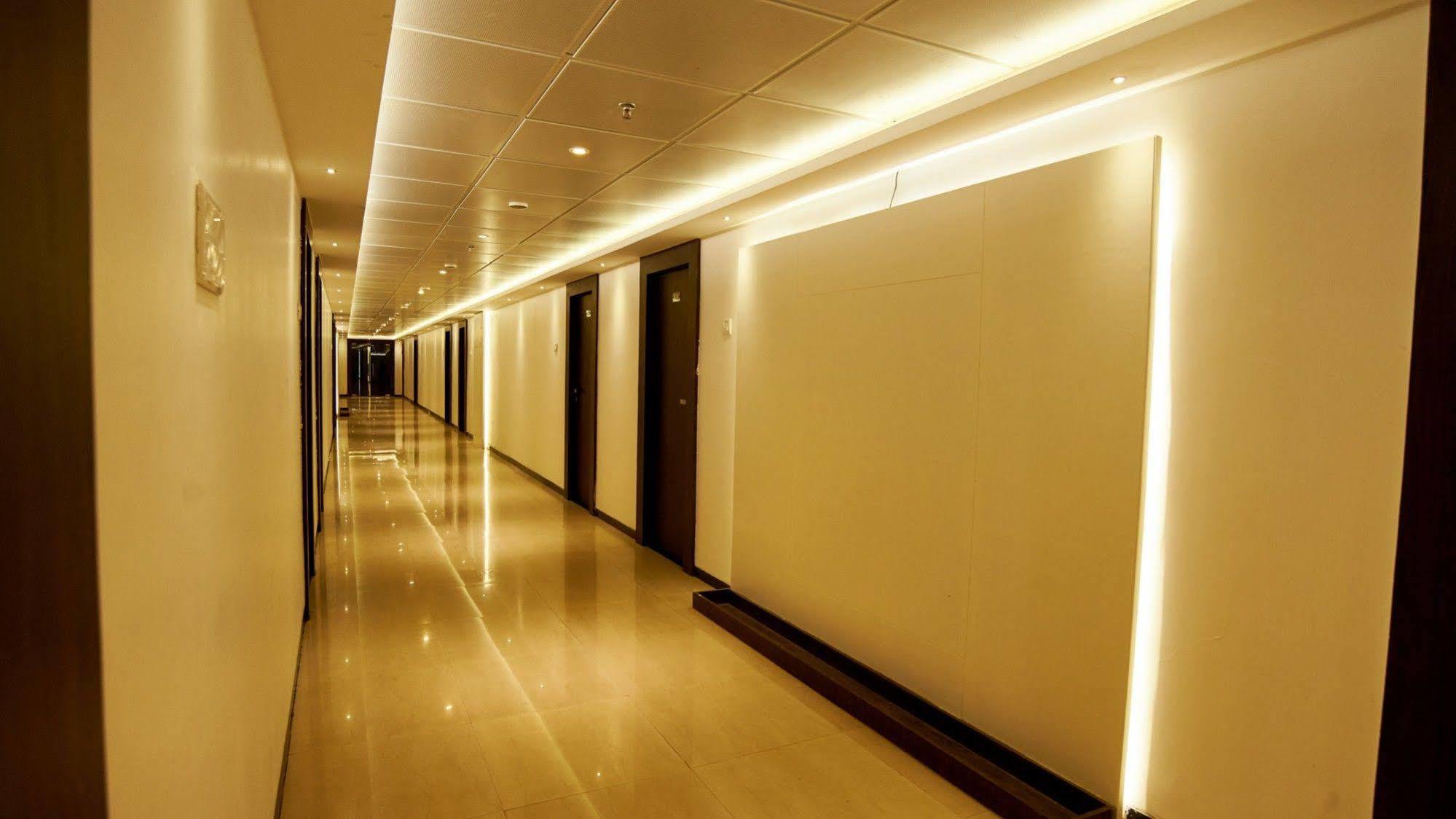 Hotel Golden View Shirdi Dış mekan fotoğraf